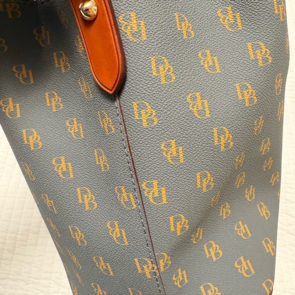 Dooney & Bourke Gray and Brown Shoulder Bag - Picture 4 of 8